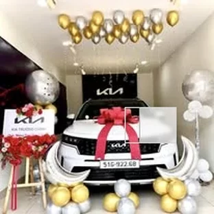 Hoạt động tư vấn và giao xe Kia tại Sài Gòn 4